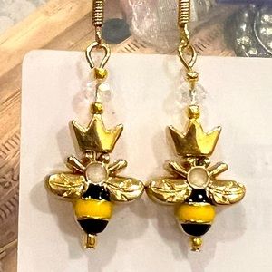 Queen bee earrings